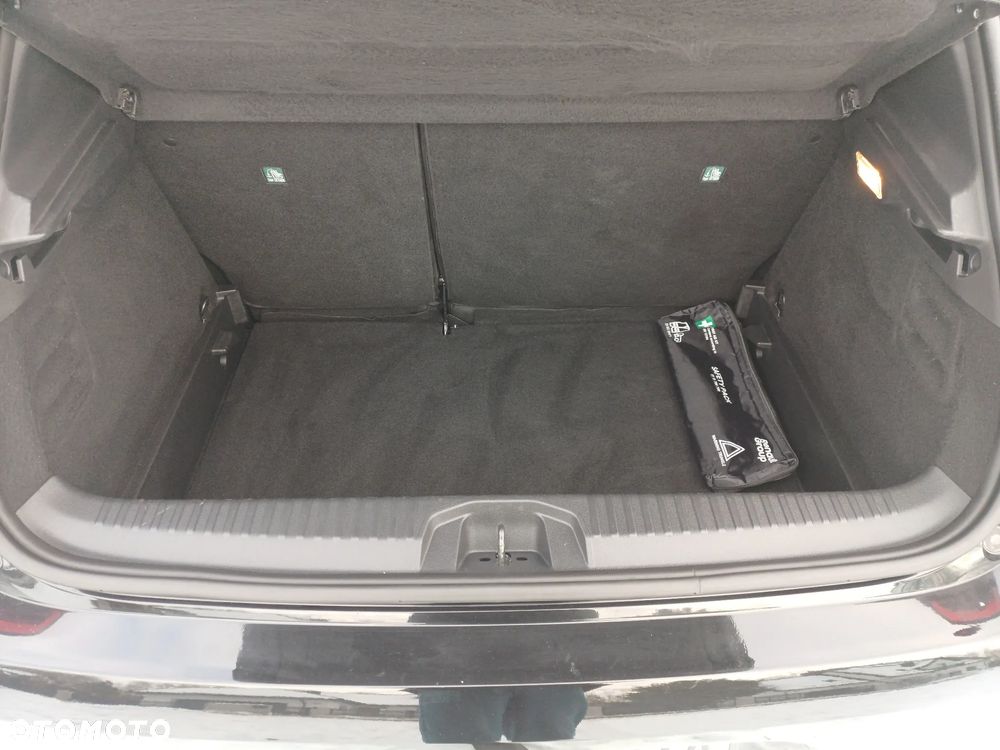 Renault Clio TCe 100 EXPERIENCE - 12