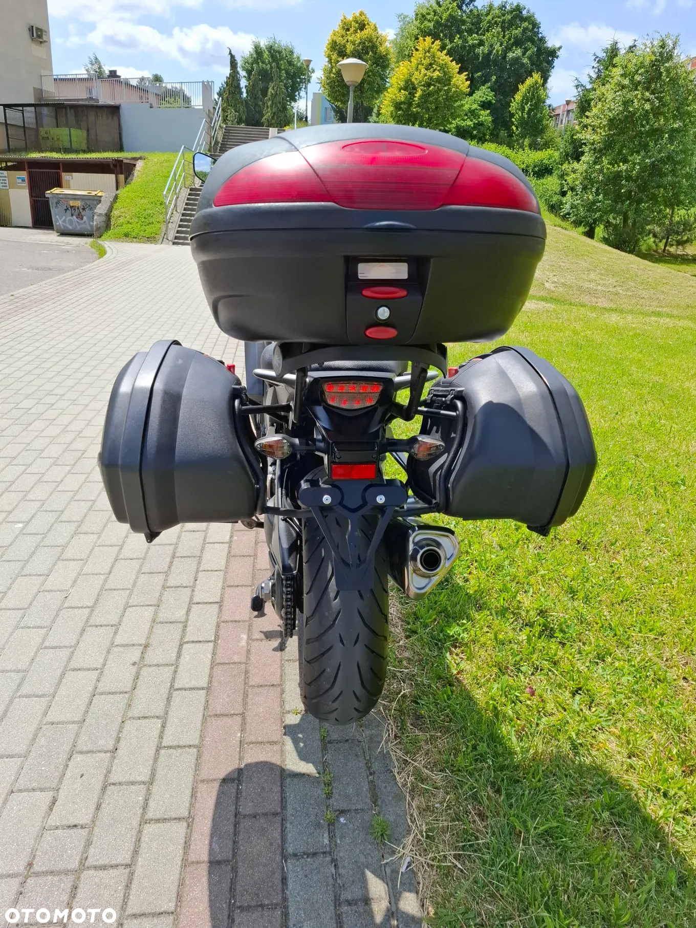 Honda VFR - 4