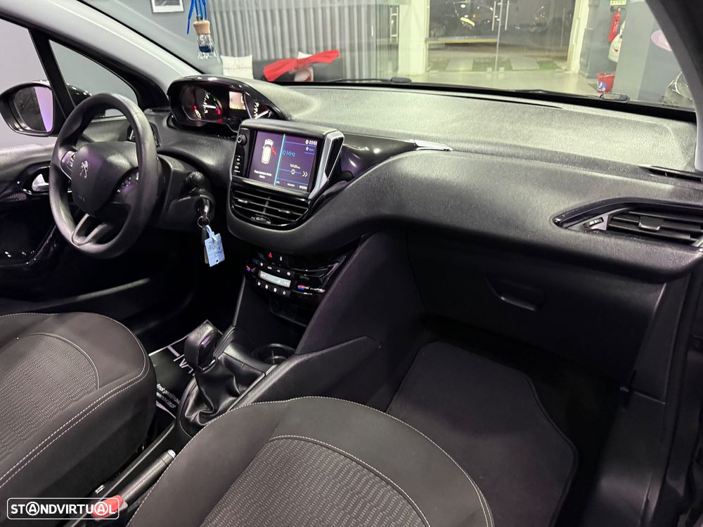 Peugeot 208 PureTech 82 Active - 16