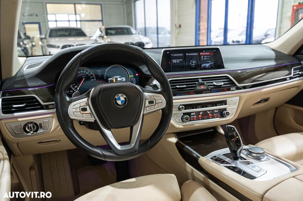 BMW Seria 7 730Ld - 32