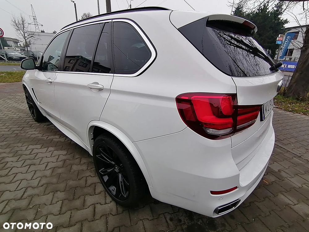 BMW X5 xDrive25d - 11