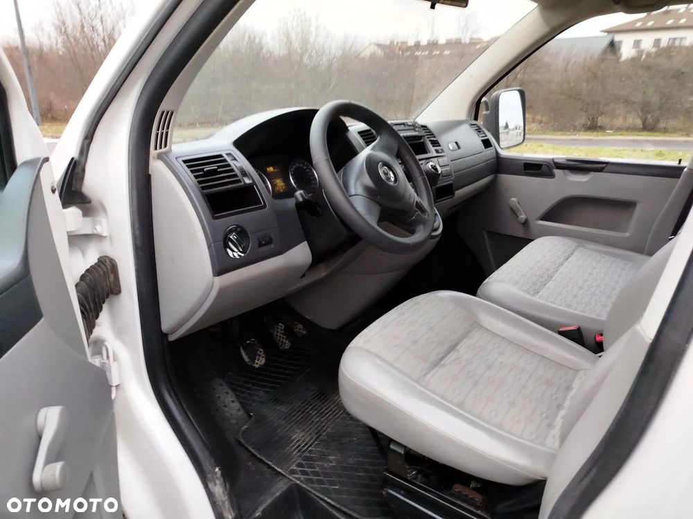Volkswagen Transporter - 12