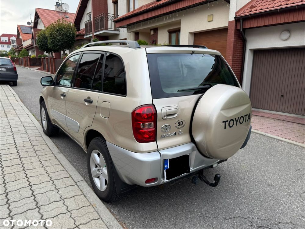 Toyota RAV4 - 3