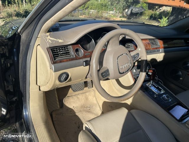 Audi A8 4.2 TDi V8 quattro Longo - 13