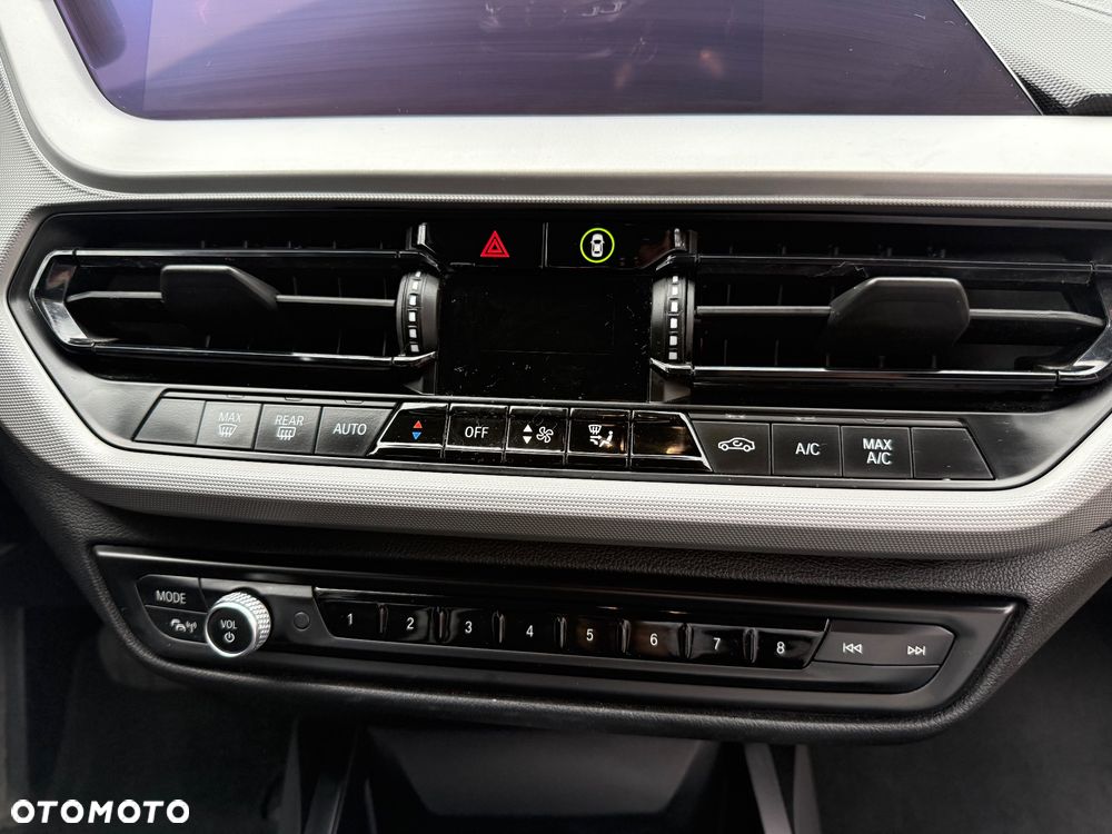 BMW Seria 1 118d Advantage - 28
