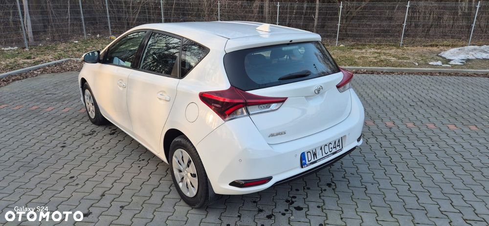 Toyota Auris 1.6 Active - 4