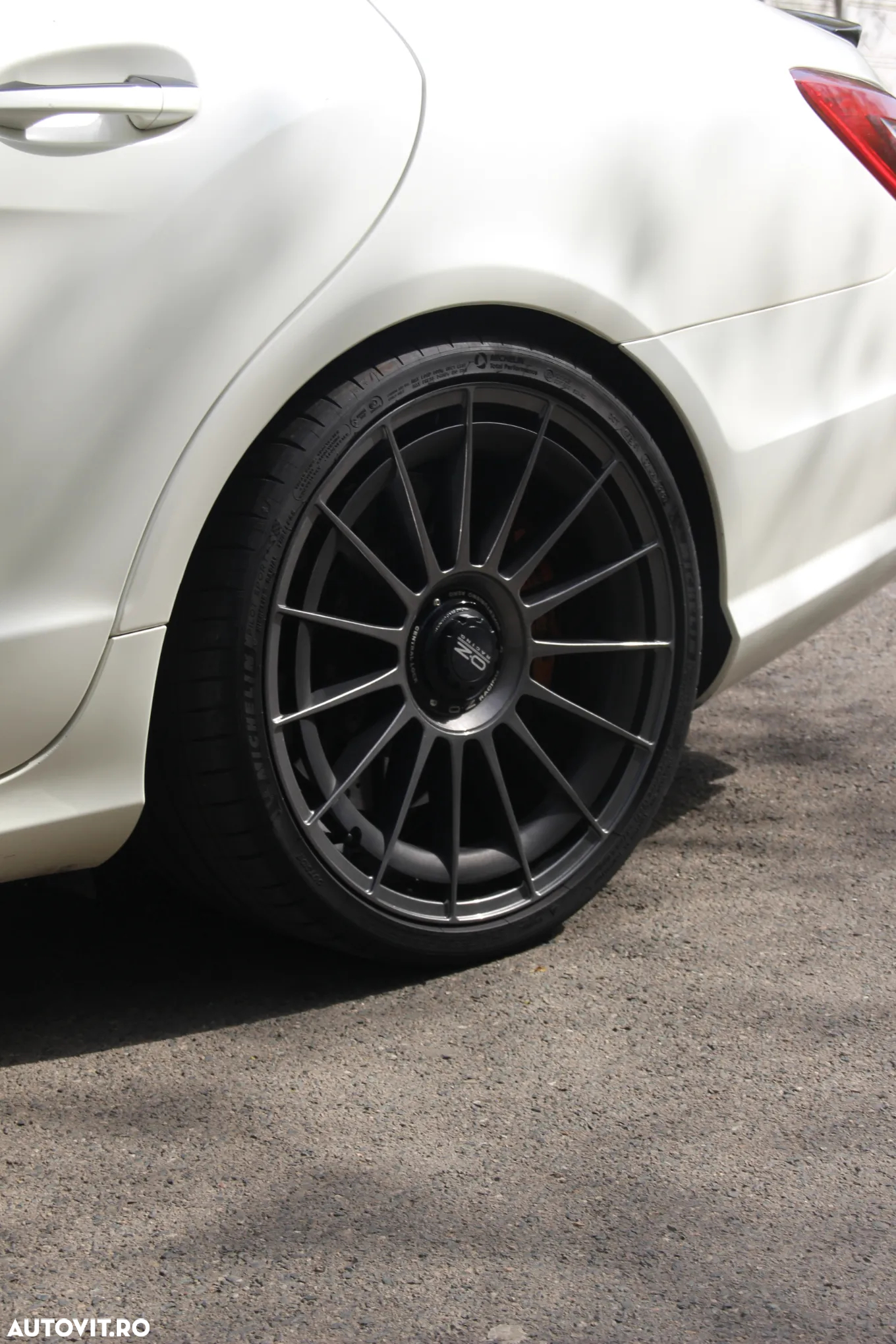 Mercedes-Benz CLS - 28