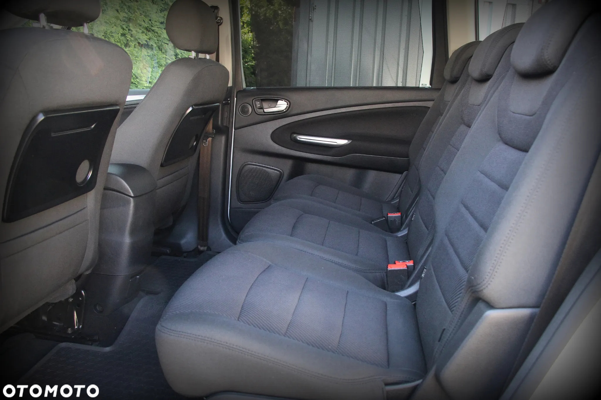 Ford Galaxy 2.0 TDCi Ghia - 14