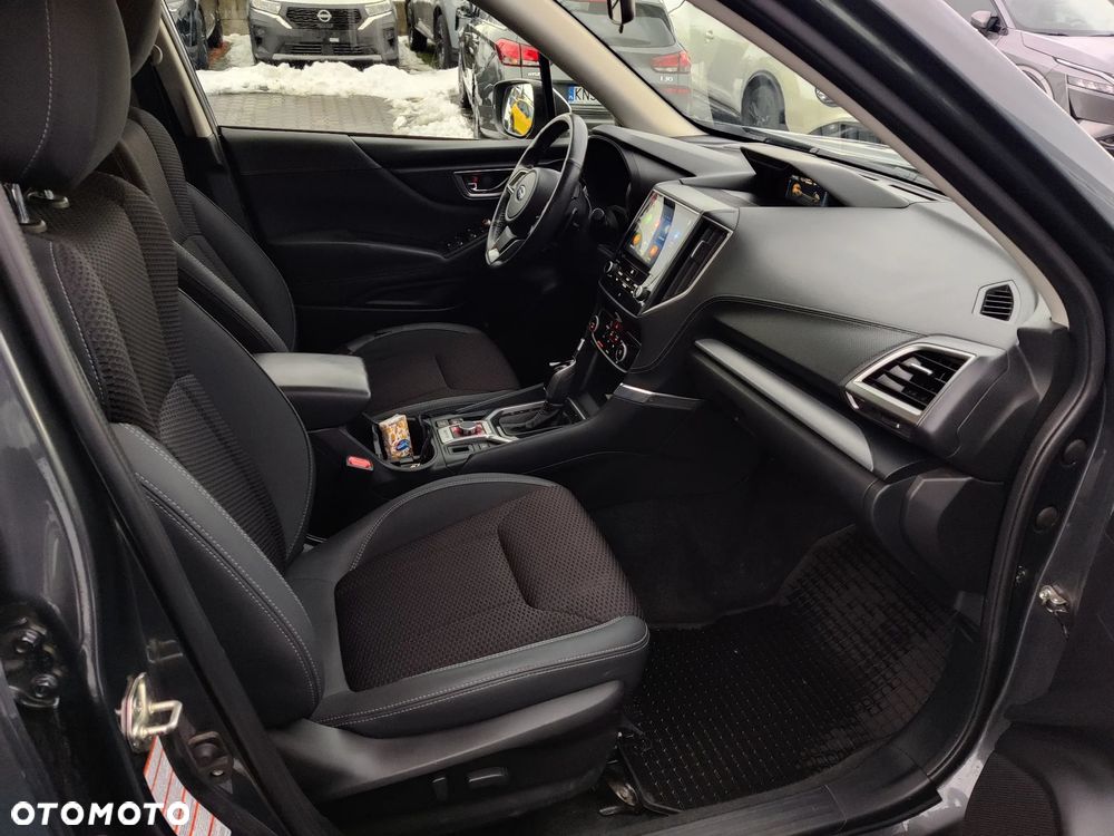 Subaru Forester 2.0i-L Exclusive Navi (EyeSight) Lineartronic - 25