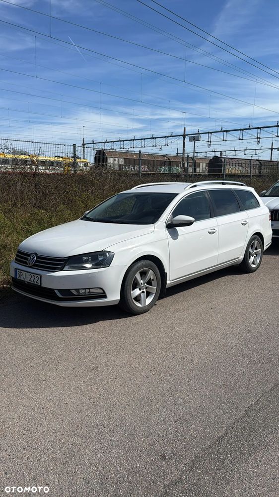 Volkswagen Passat 2.0 TDI 4Motion BlueMotion Technol Trendline - 4