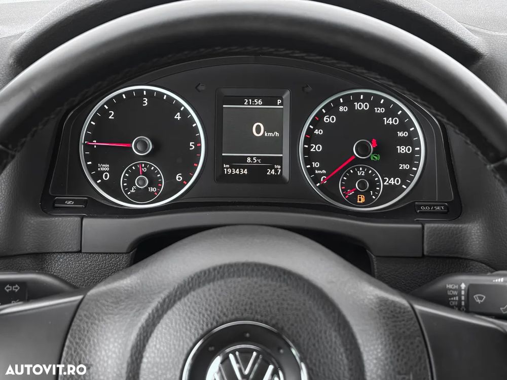 Volkswagen Tiguan - 12