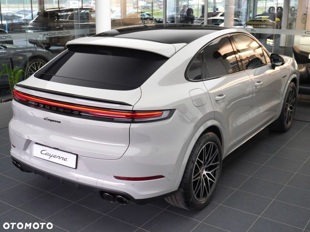 Porsche Cayenne E-Hybrid PHEV Black Edition - 16