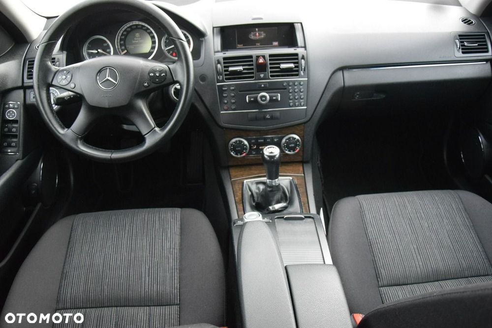 Mercedes-Benz Klasa C - 28