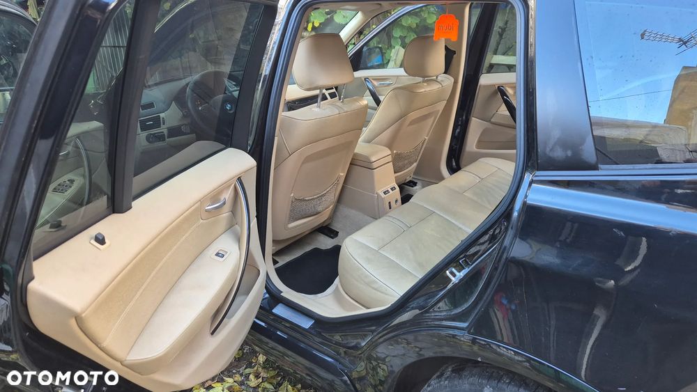 BMW X3 3.0si - 11