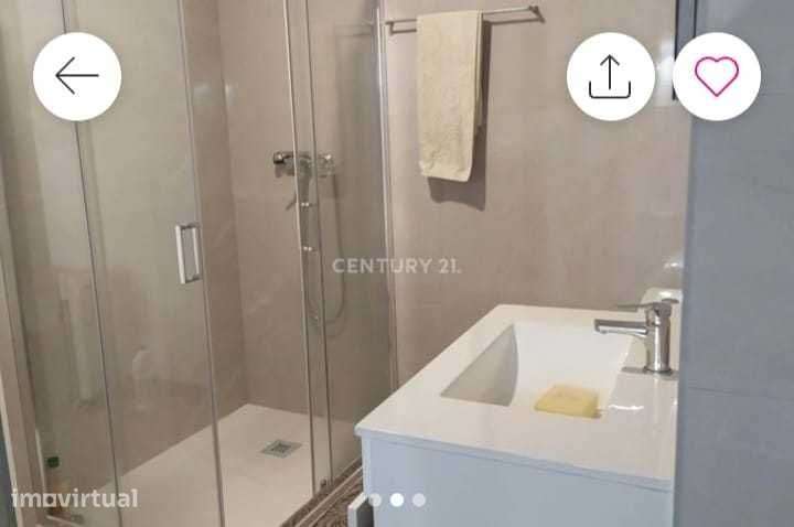 Apartamento T1 na av Sá Carneiro como novo - Grande imagem: 4/5