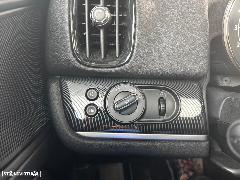 MINI Countryman Cooper D Premium Yours Auto - 30