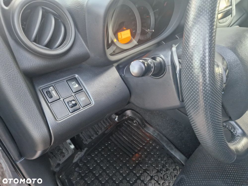 Toyota RAV4 2.2 D-4D 4x4 Automatik Executive - 15