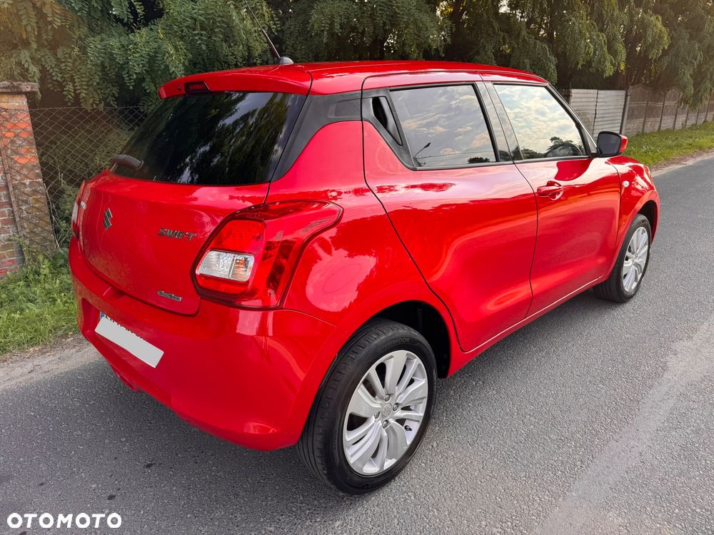 Suzuki Swift 1.2 SHVS Premium Plus - 4