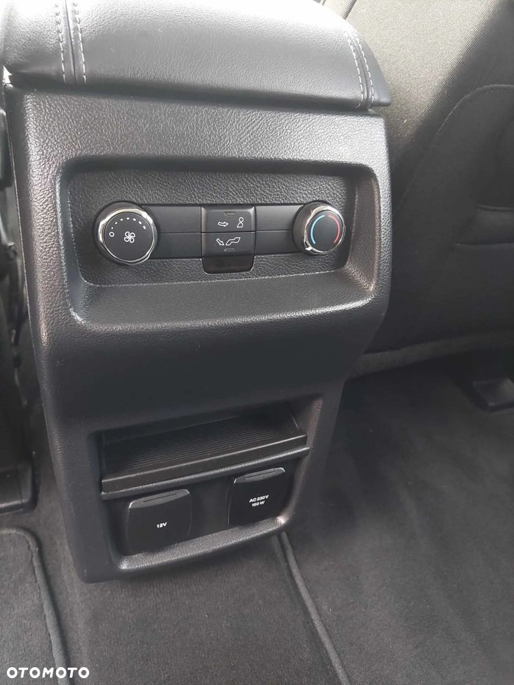 Ford S-Max - 14