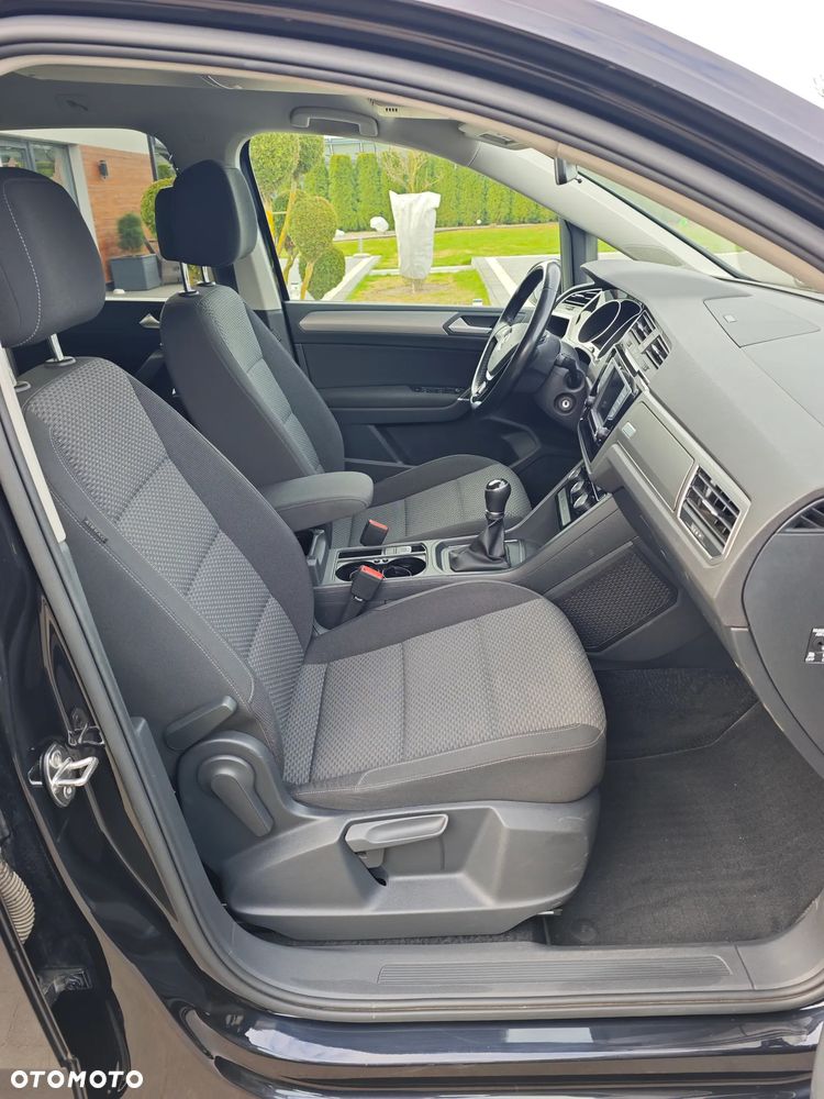 Volkswagen Touran 1.6 TDI BMT SCR Trendline - 19