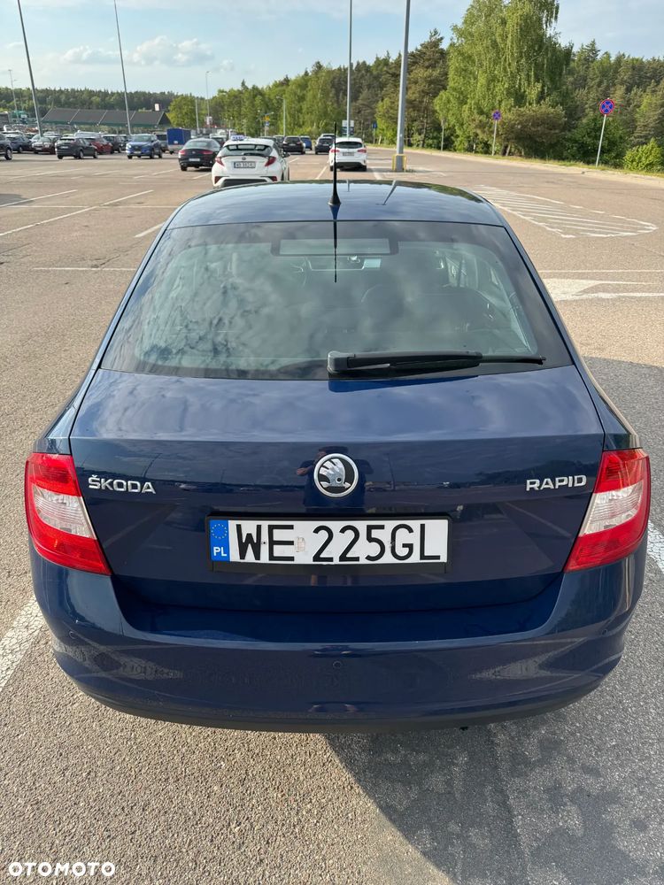Skoda RAPID 1.2 TSI Ambition - 6