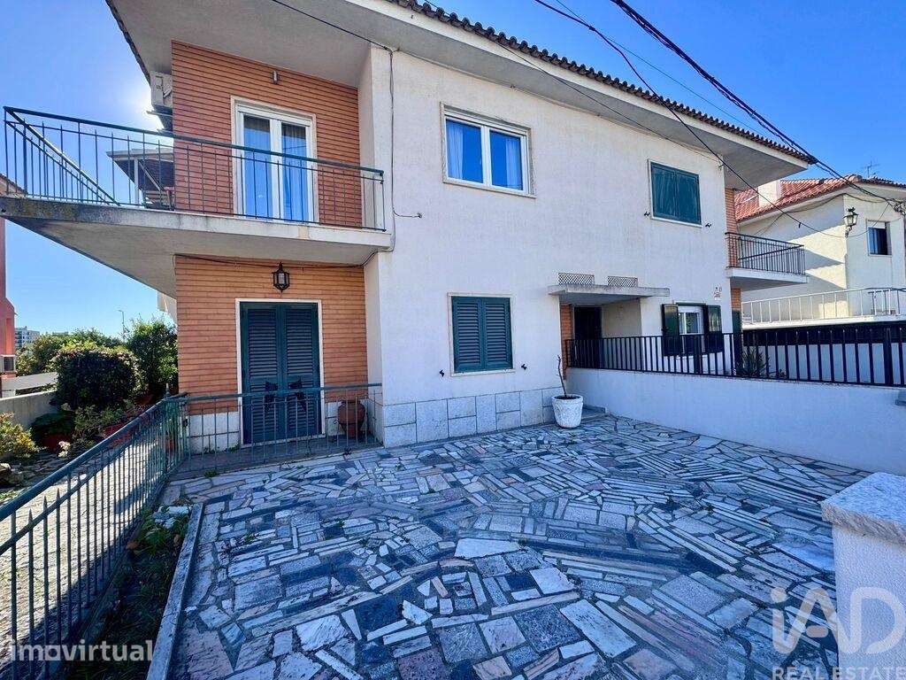 Apartamento T2 em Setúbal de 101 m2 - Grande imagem: 2/35
