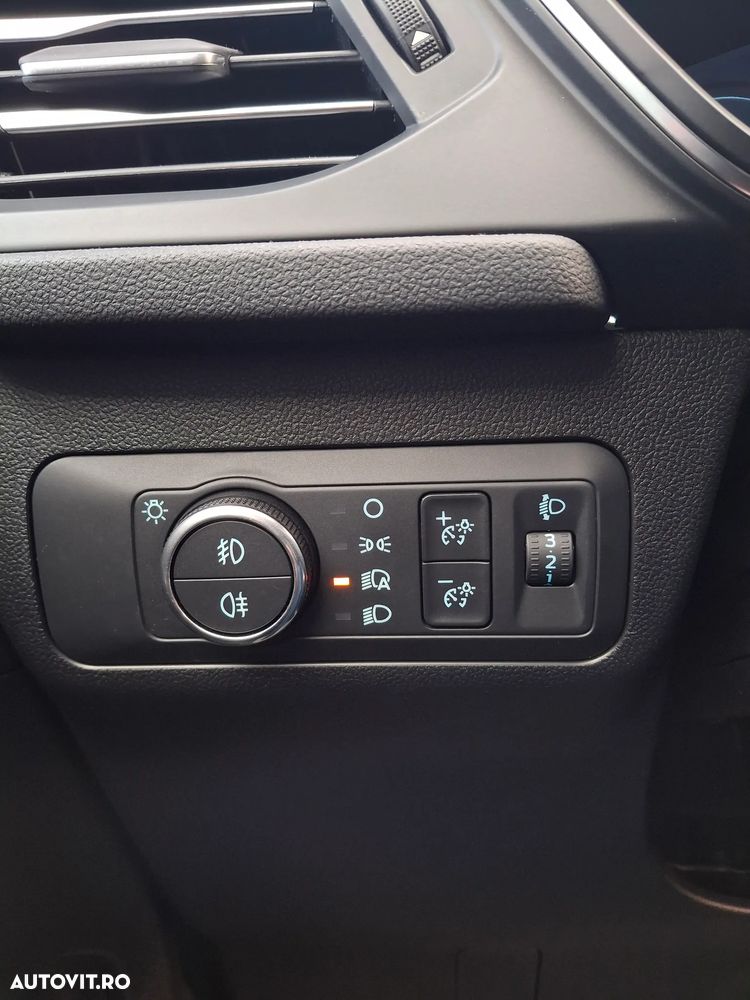 Ford Kuga 1.5 EcoBoost A8 FWD Titanium - 15