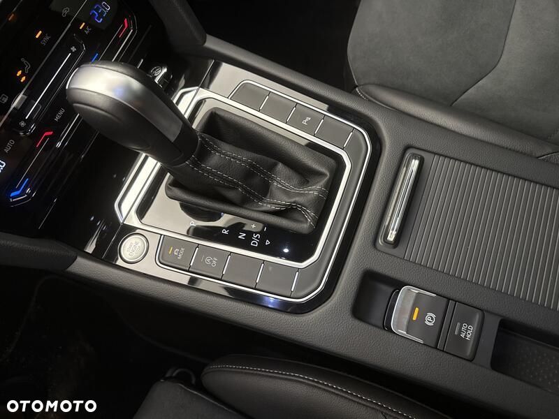 Volkswagen Arteon 2.0 TDI R-Line DSG - 19