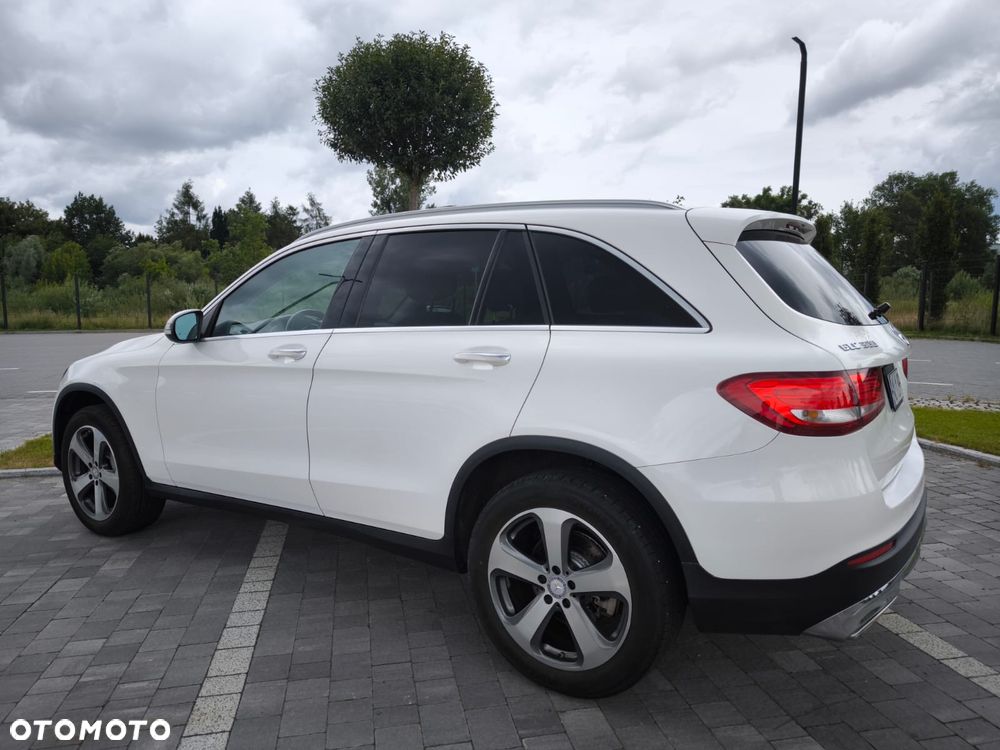 Mercedes-Benz GLC 300 4-Matic - 2