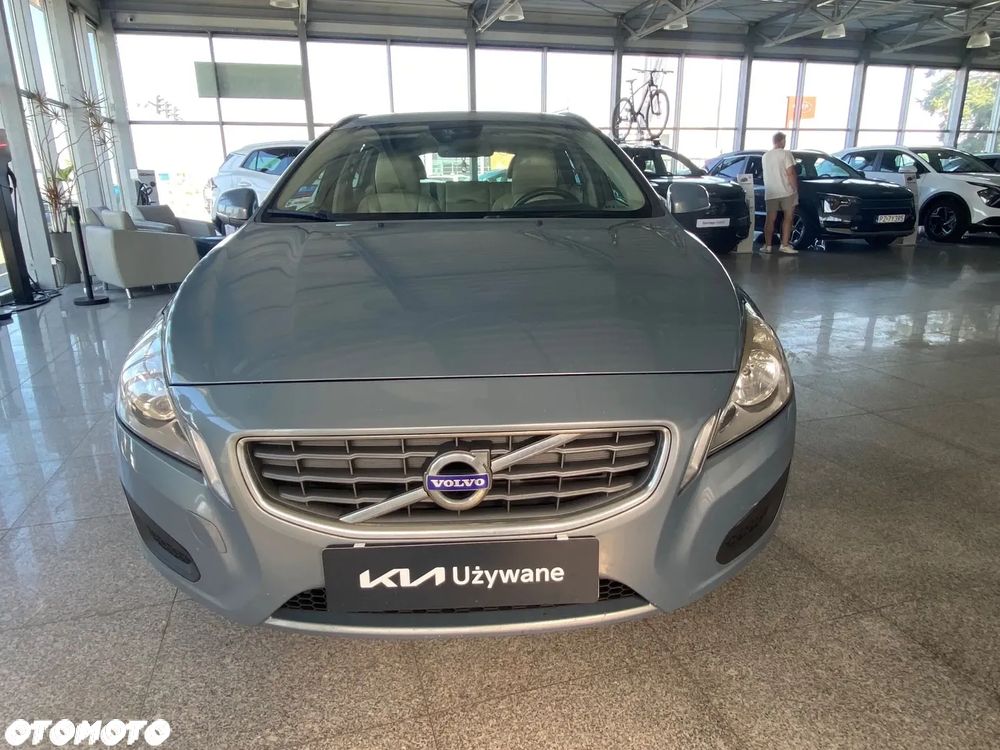 Volvo V60 D2 Momentum - 7