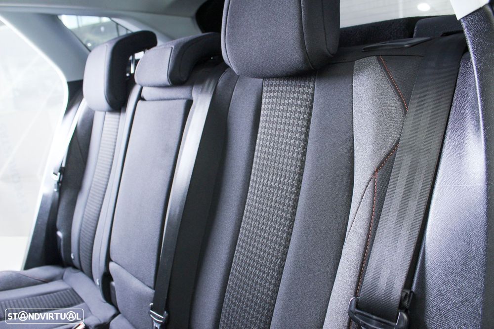 Peugeot 3008 PureTech 130 Stop & Start GPF EAT8 Active - 10
