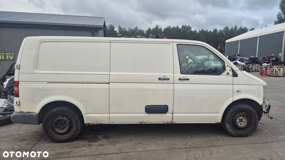 Volkswagen Transporter T5 2.5  96KW - 4