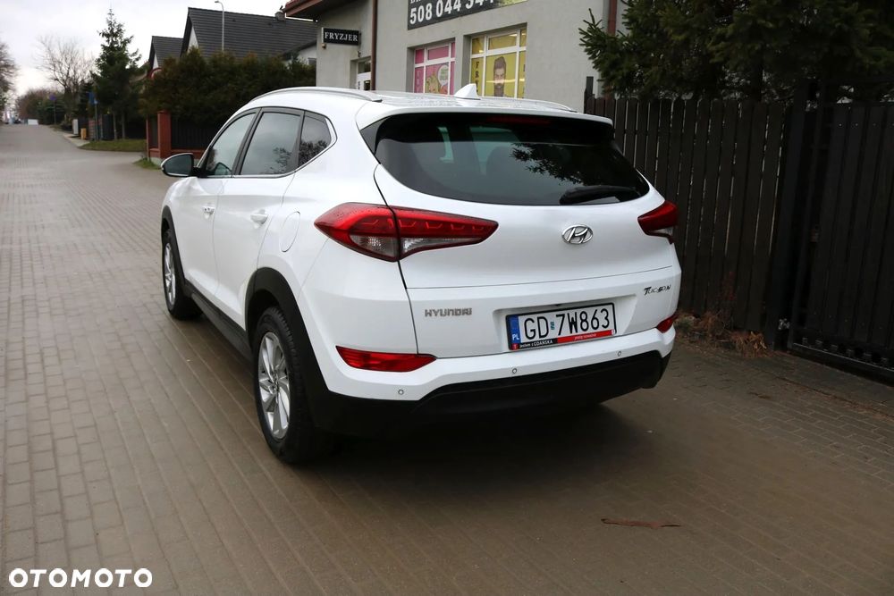 Hyundai Tucson 1.7 CRDI BlueDrive GO 2WD - 34