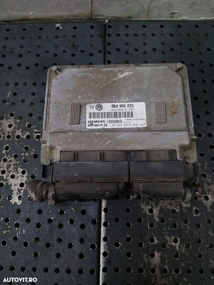 Ecu calculator motor 1.6 b vw golf 5 1k 06a906033 5wp4001905 - 1
