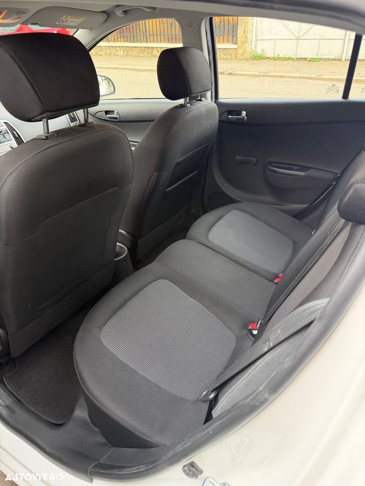 Hyundai i20 1.1 CRDi M/T Confort - 8