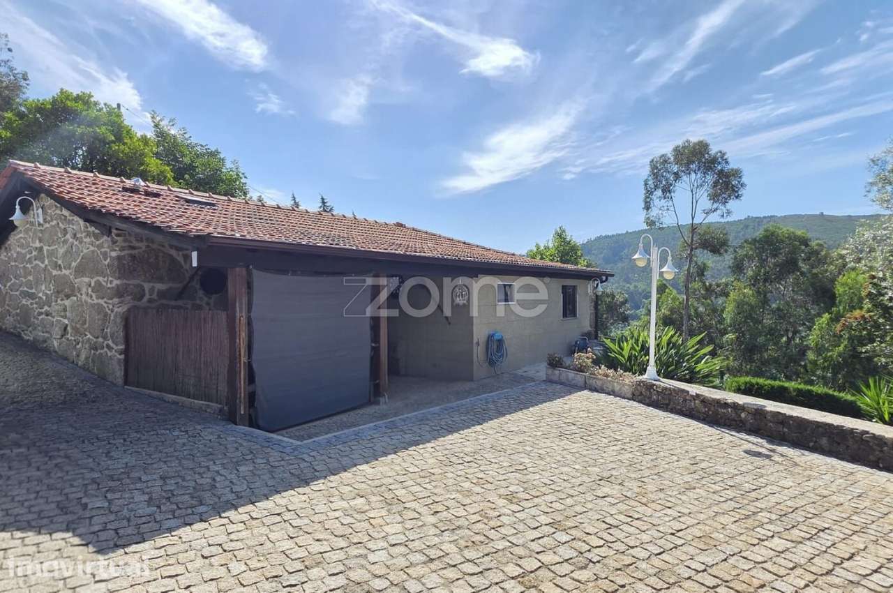 Moradia T3 com Piscina em Nevogilde, Vila Verde - Grande imagem: 3/32