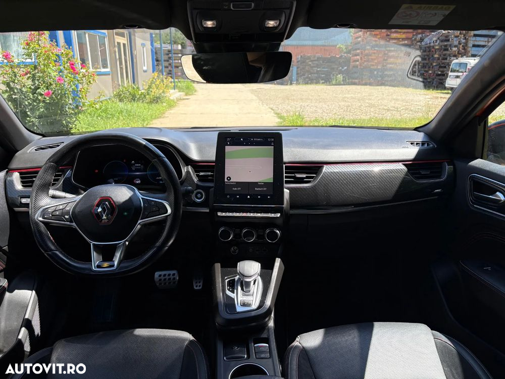 Renault Arkana E-TECH Hybrid RS Line - 8