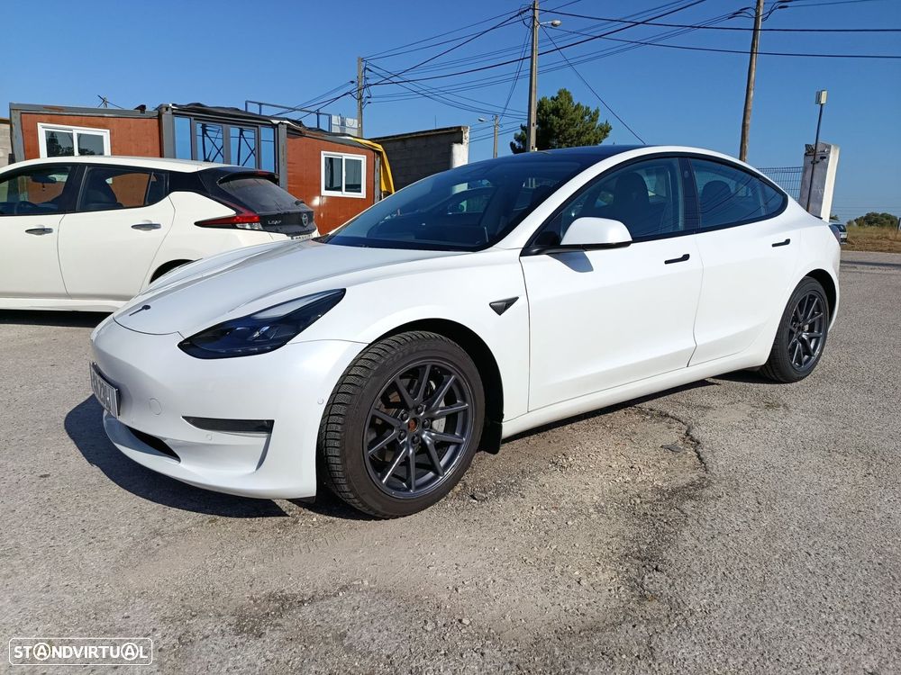 Tesla Model 3 Long-Range Dual Motor AWD - 4