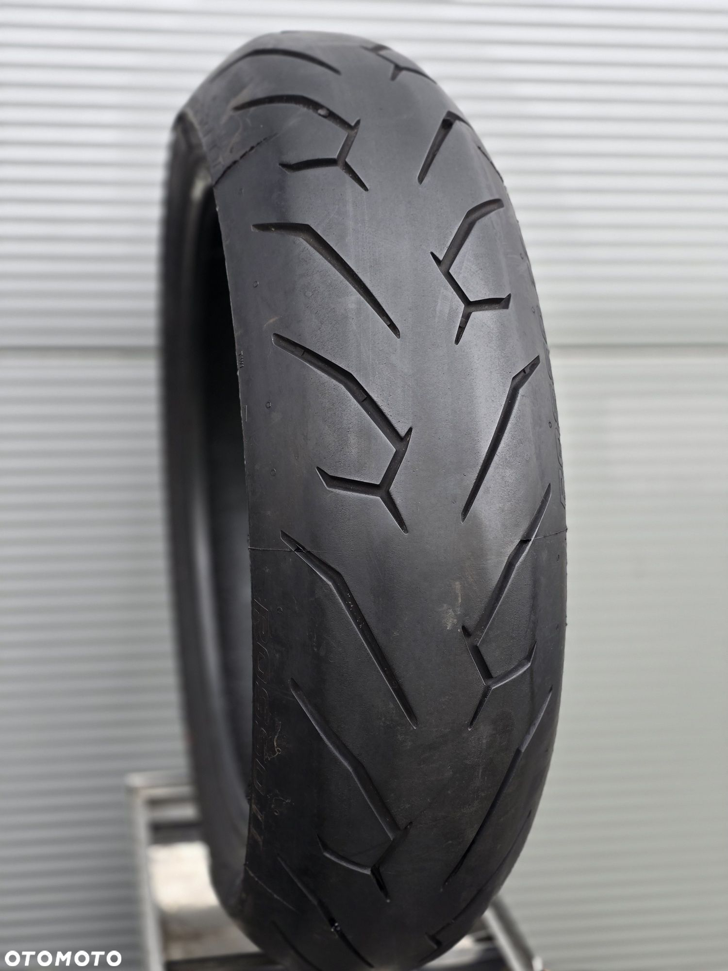 Opona Pirelli Diablo Rosso II 160/60/17 - 2