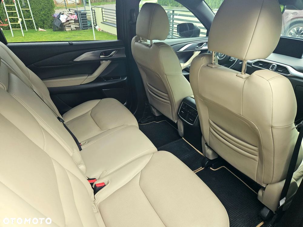 Mazda CX-9 - 11