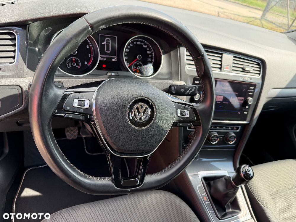 Volkswagen Golf Variant 1.5 TSI BMT Highline - 22