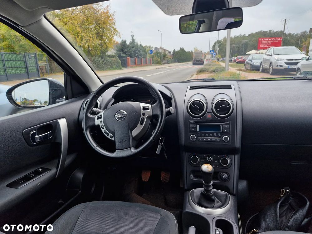 Nissan Qashqai 2.0 360 - 5