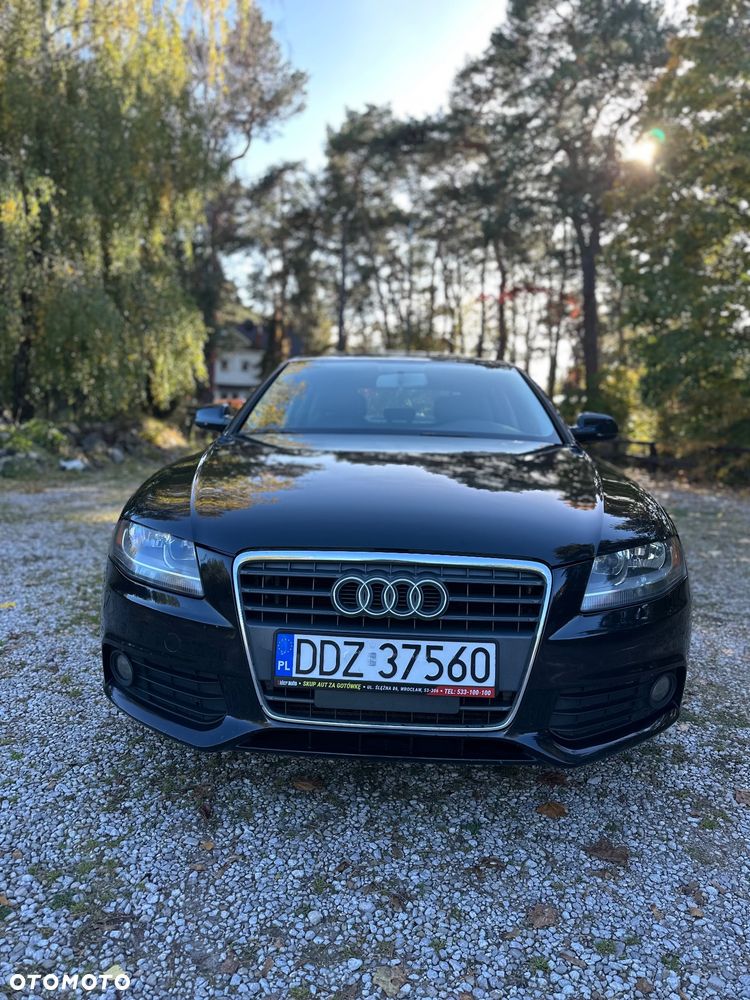 Audi A4 Limousine 2011 photo 2