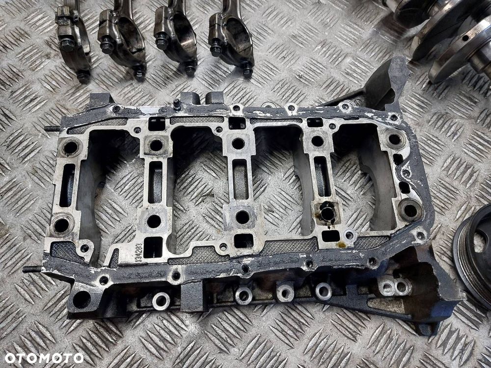 DÓŁ SILNIKA BLOK + TŁOKI + WAŁ FIAT GRANDE PUNTO I 1.3 JTD 199A2000 - 14