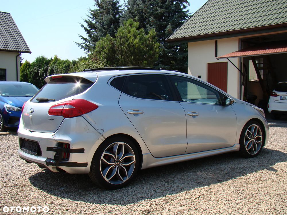 Kia Ceed 1.6 T-GDI GT - 7