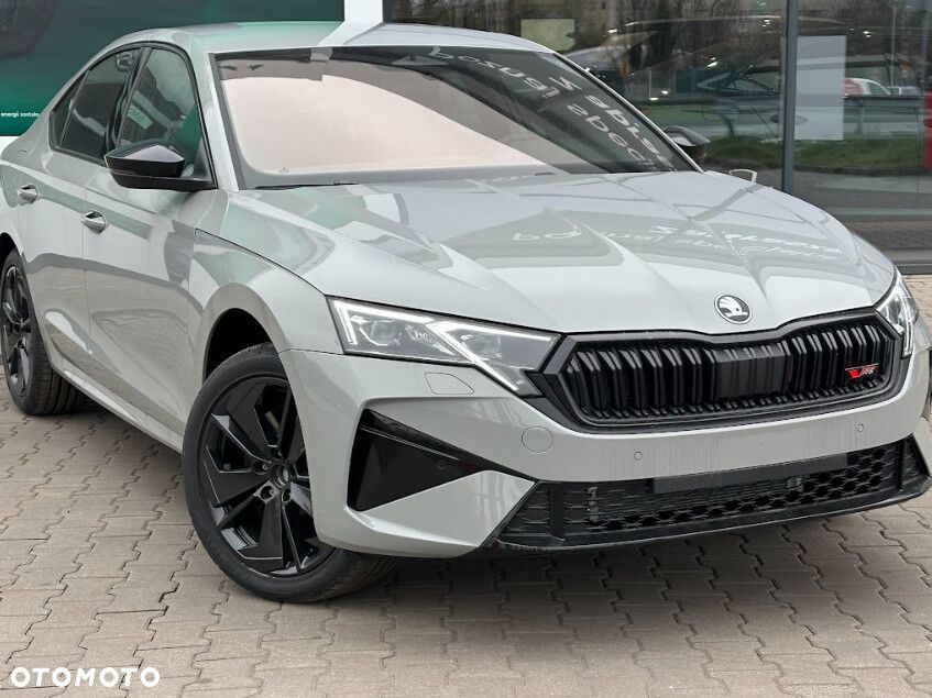 Skoda Octavia 2.0 TSI RS DSG - 2