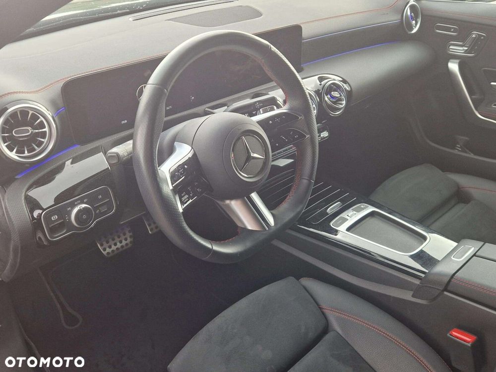 Mercedes-Benz CLA - 15