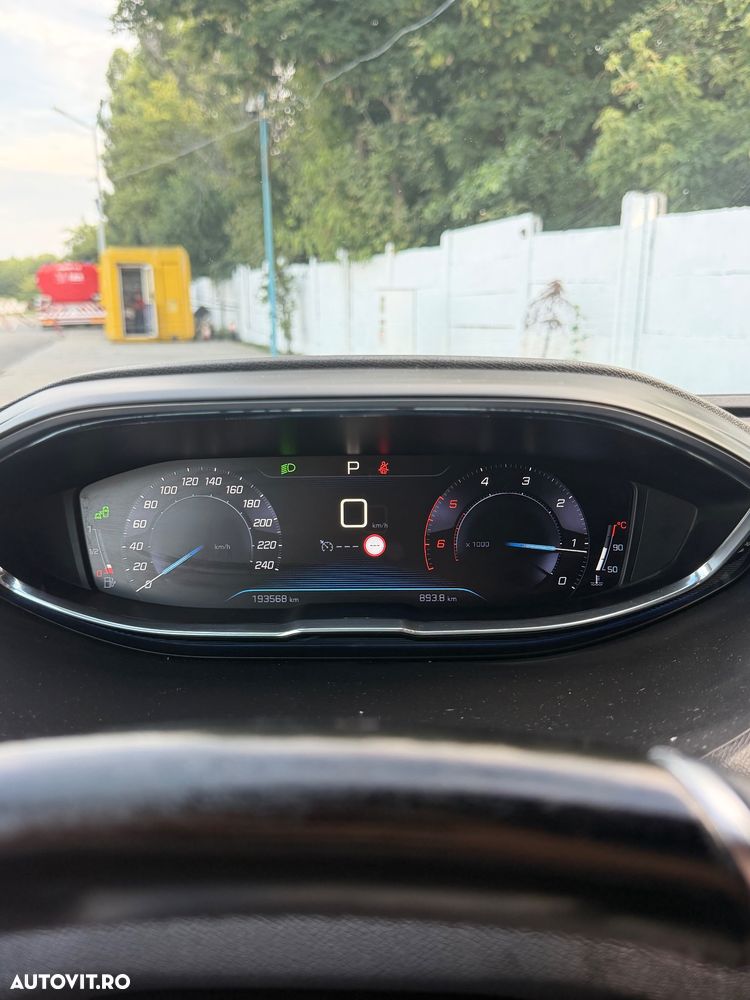 Peugeot 3008 - 12