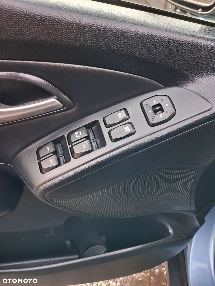 Hyundai ix35 - 14
