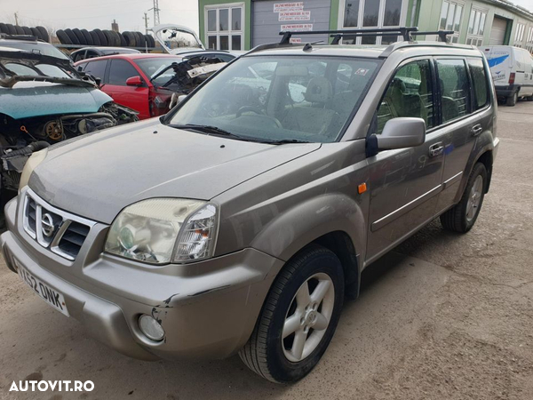 Dezmembrez Nissan X Trail 2004 2.2dci